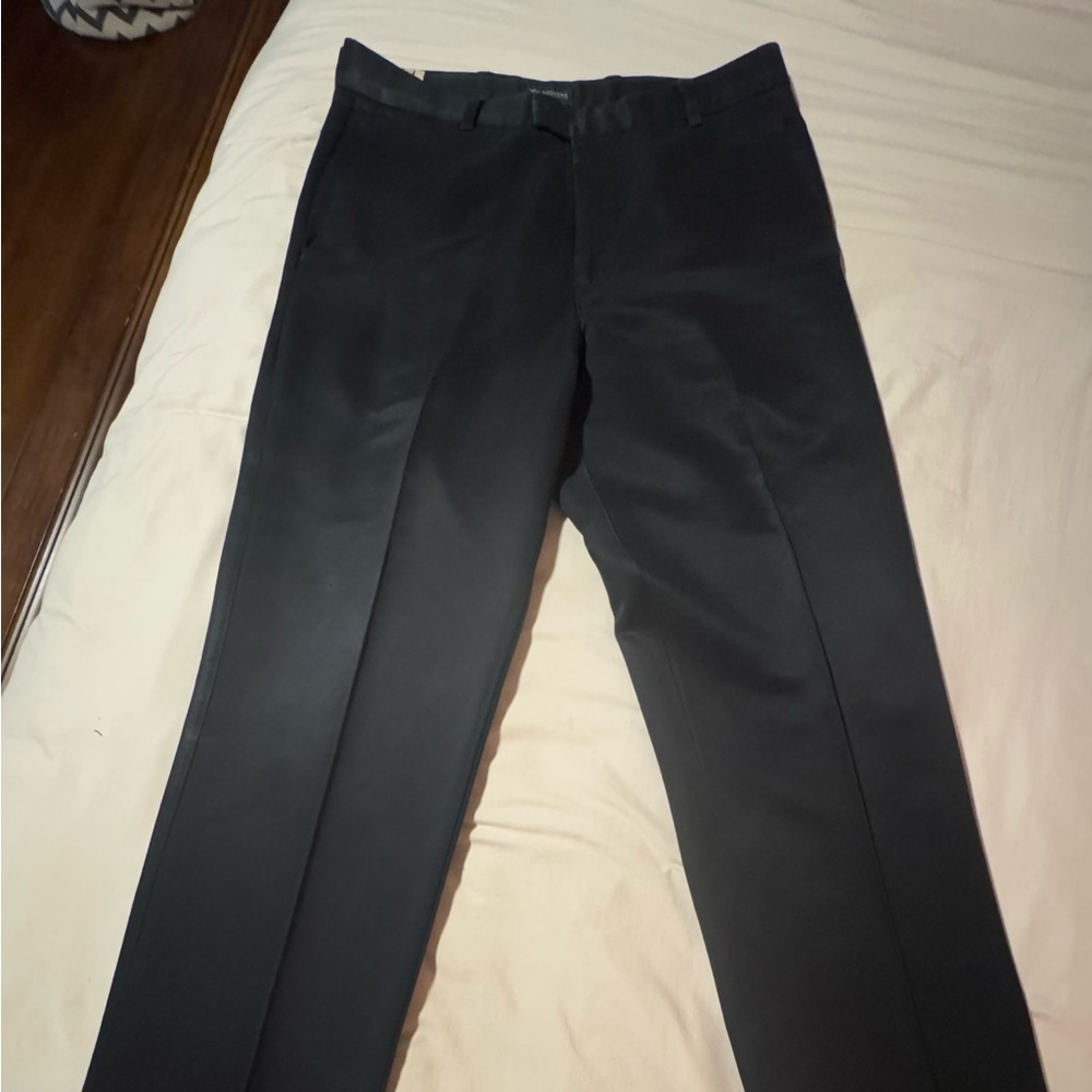 Black dockers. 34x32. Mens. Good condition